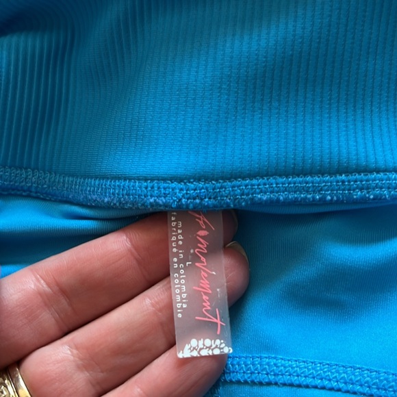 NWT Free People Movement yoga shorts with pockets - Picture 7 of 10